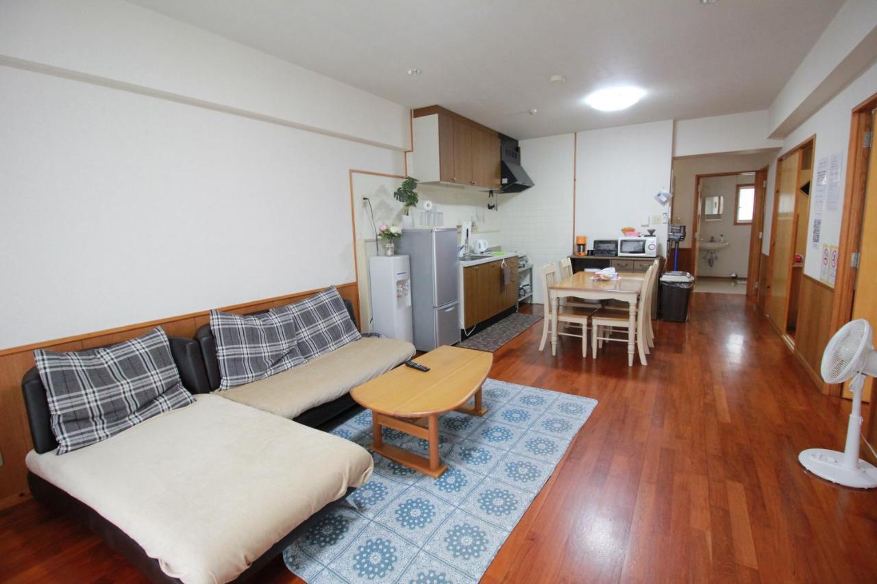 Utopia Mihama Čatan Exteriér fotografie